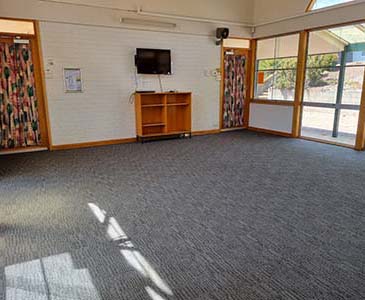 Honyong cabin common room